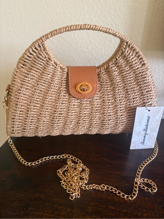 Tommy Bahama Handbags - Tommy Bahama Tan Woven Straw Crossbody with Gold Chain